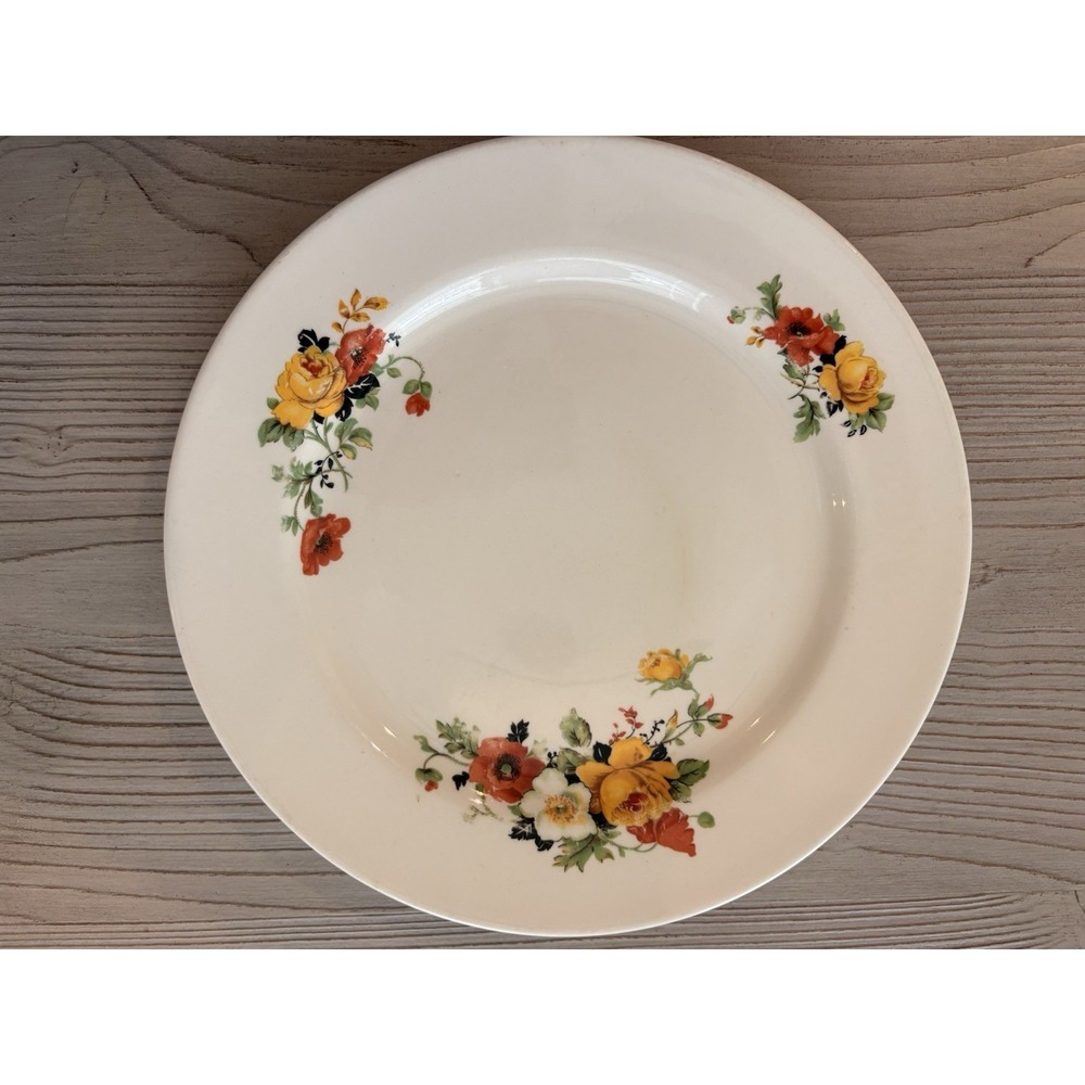 Homer Laughlin White Floral Round Plate Glossy Finish
